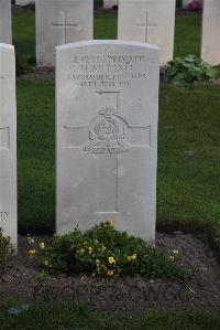 Coxyde Military Cemetery - Nuttall, H