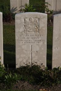 Coxyde Military Cemetery - Oldham, H