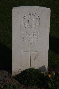 Coxyde Military Cemetery - Petrie, David