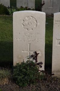 Coxyde Military Cemetery - Porter, A