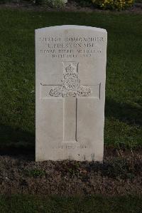 Coxyde Military Cemetery - Preston, Lindley