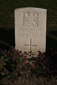 Coxyde Military Cemetery - Pullen, Ernest