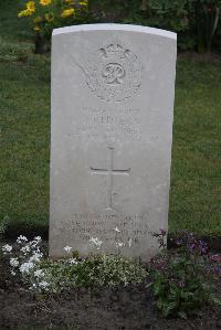 Coxyde Military Cemetery - Redfern, John