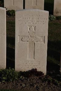 Coxyde Military Cemetery - Reed, Albert Herbert