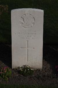 Coxyde Military Cemetery - Roberts, Edward