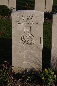 Coxyde Military Cemetery - Roberts, G