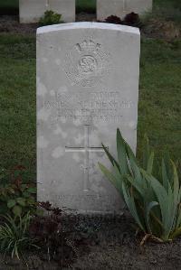 Coxyde Military Cemetery - Rutherford, James