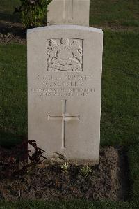 Coxyde Military Cemetery - Sedgley, W