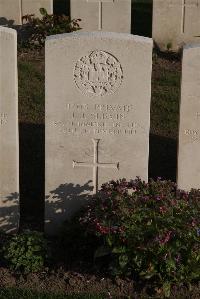 Coxyde Military Cemetery - Slevin, J J