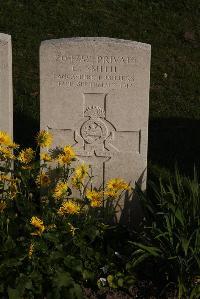 Coxyde Military Cemetery - Smith, E