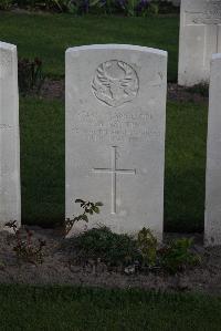 Coxyde Military Cemetery - Smith, J B