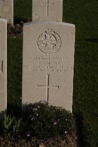 Coxyde Military Cemetery - Smith, Richard