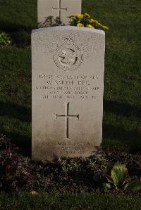 Coxyde Military Cemetery - Smith, Walter