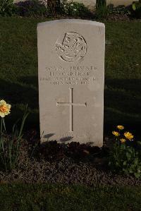 Coxyde Military Cemetery - Sorfleet, H