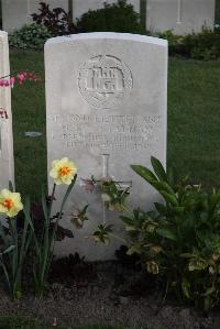 Coxyde Military Cemetery - Statham, Hugh Kington Llewelyn