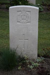 Coxyde Military Cemetery - Stiff, Bertram