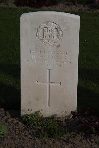 Coxyde Military Cemetery - Stocker, H A