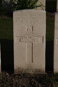 Coxyde Military Cemetery - Sullock, William Henry