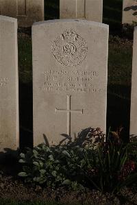 Coxyde Military Cemetery - Sutton, Horace Edgar John