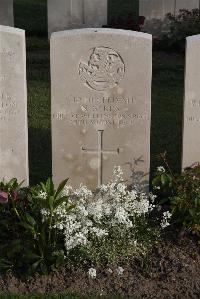 Coxyde Military Cemetery - Sykes, Norman