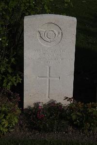 Coxyde Military Cemetery - Taylor, E