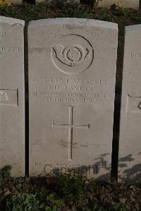 Coxyde Military Cemetery - Taylor, John Henry