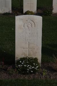 Coxyde Military Cemetery - Theobald, Alfred William