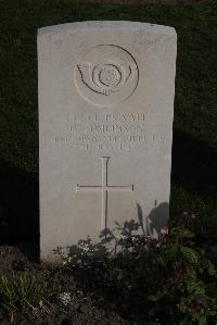 Coxyde Military Cemetery - Tomlinson, George