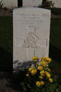 Coxyde Military Cemetery - Tooth, F