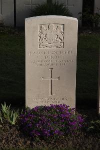 Coxyde Military Cemetery - Torbet, Francis