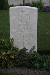 Coxyde Military Cemetery - Townsend, Arthur Gordon