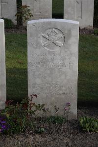 Coxyde Military Cemetery - Upton, Lawrence