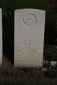 Coxyde Military Cemetery - Valerio, John