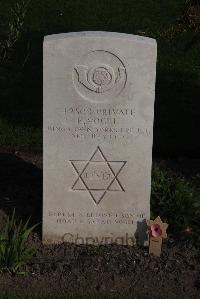 Coxyde Military Cemetery - Vogel, Ely