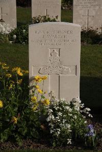 Coxyde Military Cemetery - Walker, J