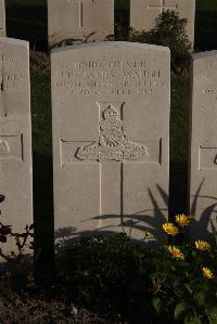 Coxyde Military Cemetery - Waugh, Benjamin