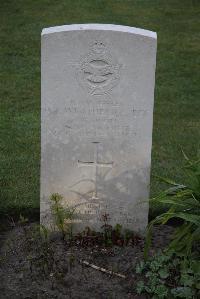 Coxyde Military Cemetery - Weatherill, Douglas Alfred