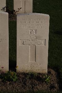 Coxyde Military Cemetery - Whiteley, Robert