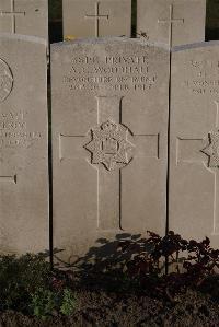 Coxyde Military Cemetery - Woodhall, A C