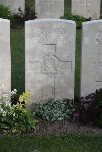 Coxyde Military Cemetery - Woodward, Frederick