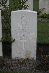 Coxyde Military Cemetery - Woolner, George William