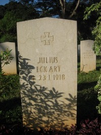 Dar Es Salaam War Cemetery - Eckart, Julius