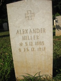 Dar Es Salaam War Cemetery - Hennenberger, Erich