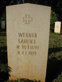 Dar Es Salaam War Cemetery - Saucke, Werner