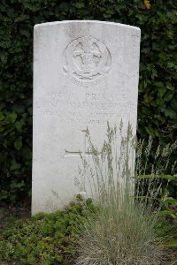 St. Hilaire Cemetery Frevent - Fryer, Lionel Maurice