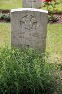 St. Hilaire Cemetery Frevent - Glazier, Archibald George