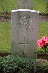 St. Hilaire Cemetery Frevent - Hayward, Colston Henry