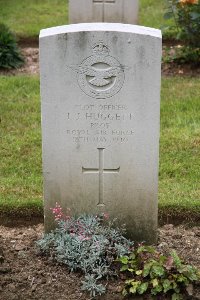 St. Hilaire Cemetery Frevent - Huggett, Leslie Jack