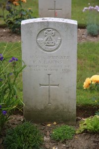 St. Hilaire Cemetery Frevent - Lakins, F A