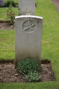 St. Hilaire Cemetery Frevent - Maxwell, James Chalmers